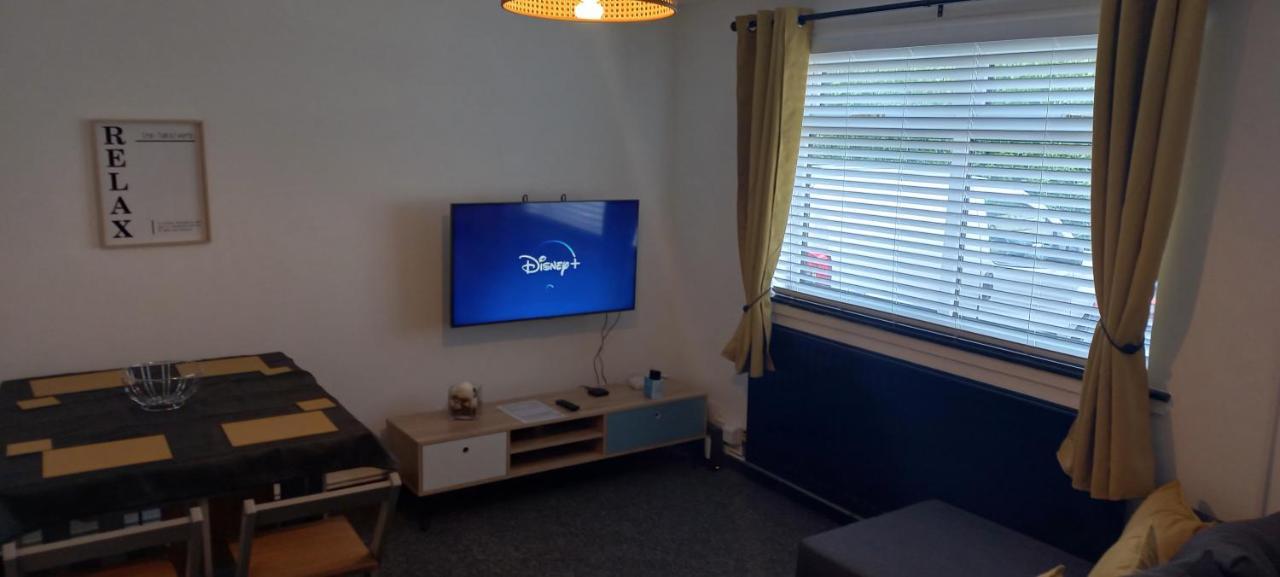 6-Min Walk To New Cross Parking Long Stay Discounts Вулвергемптон Екстер'єр фото